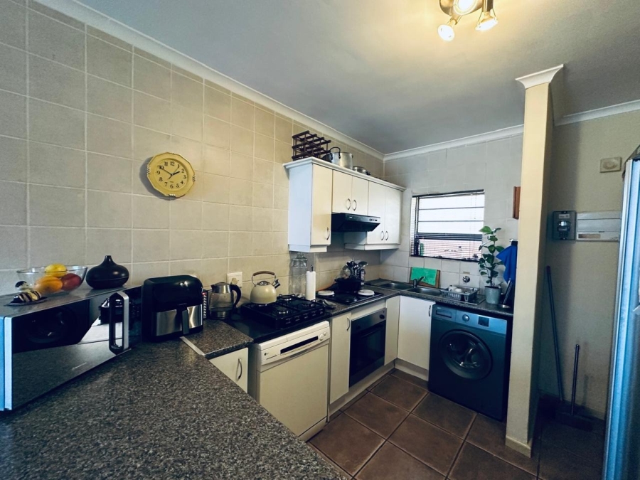 2 Bedroom Property for Sale in Fairview Golf Estate Western Cape
